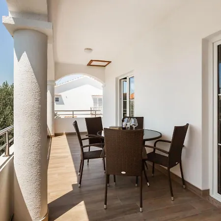 Apartman Tino-2 By Interhome