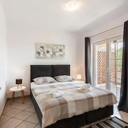 Tino-2 By Interhome *